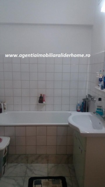 apartament-4-camere-decomandat-zona-bazar-5